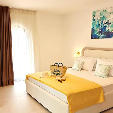 Margarit Boutique * Sarandë