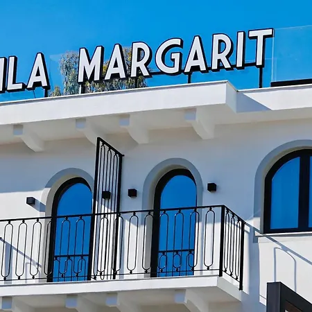 Margarit Boutique *