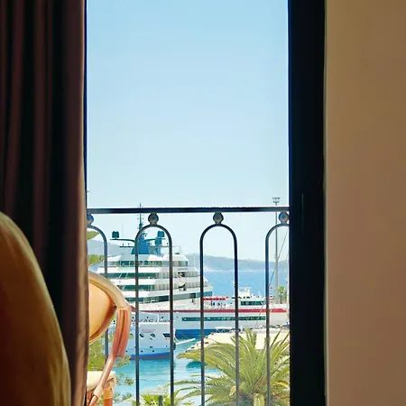 Margarit Boutique Sarande