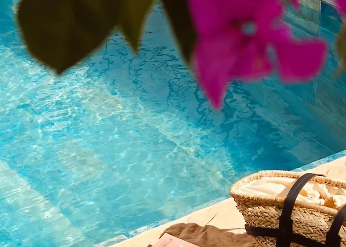 Margarit Boutique * ساراندا